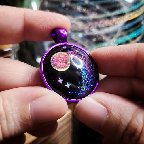 SSP060 Circle Starscape: Purple-Teal Comet on Black - Purple Setting